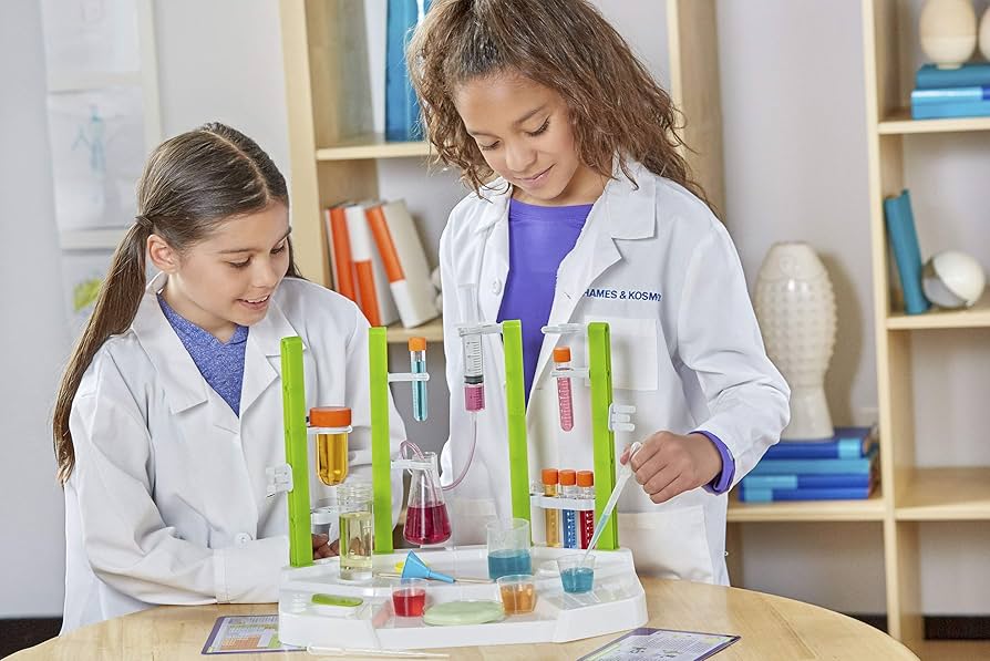 Best STEM and Science Gifts for Curious Kids This Holiday Season