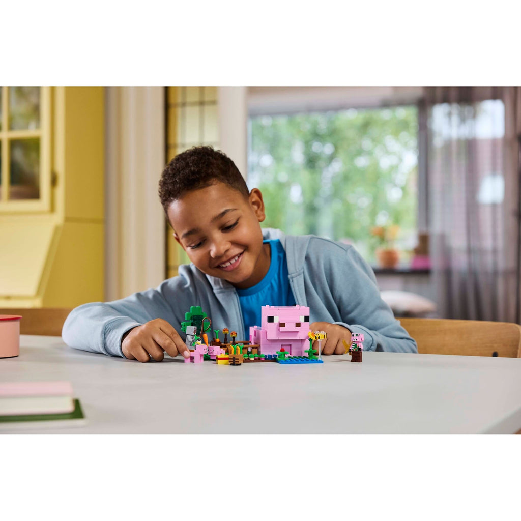 LEGO Minecraft The Baby Pig House