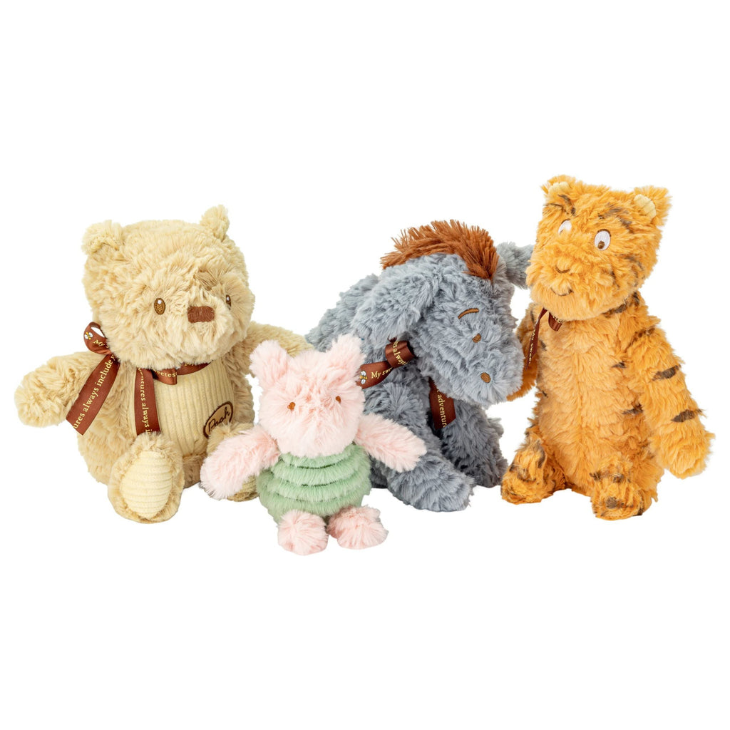 Classic Winnie the Pooh Deluxe Collectible Plush Set