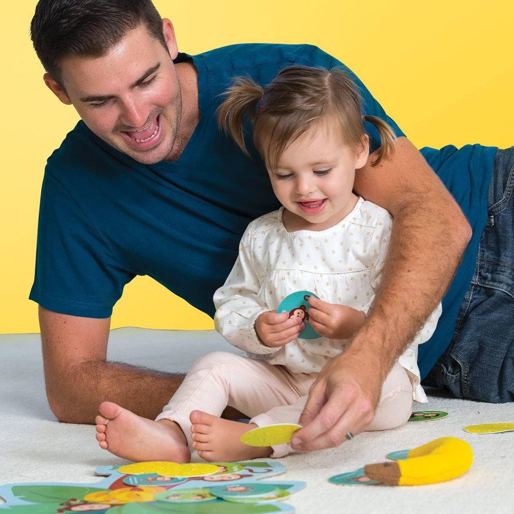 Peaceable Kingdom Monkey Around The Wiggle & Giggle Game